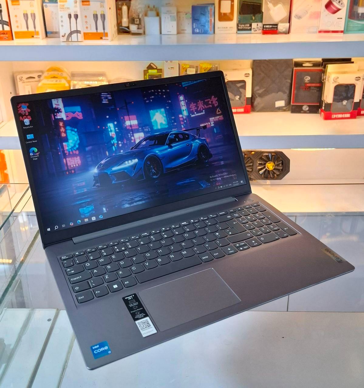 لپ تاپ Lenovo IdeaPad 3