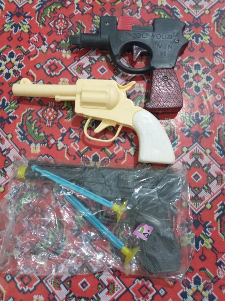 تفنگ اسباب بازی قدیمی و نوستالژی دهه 50
