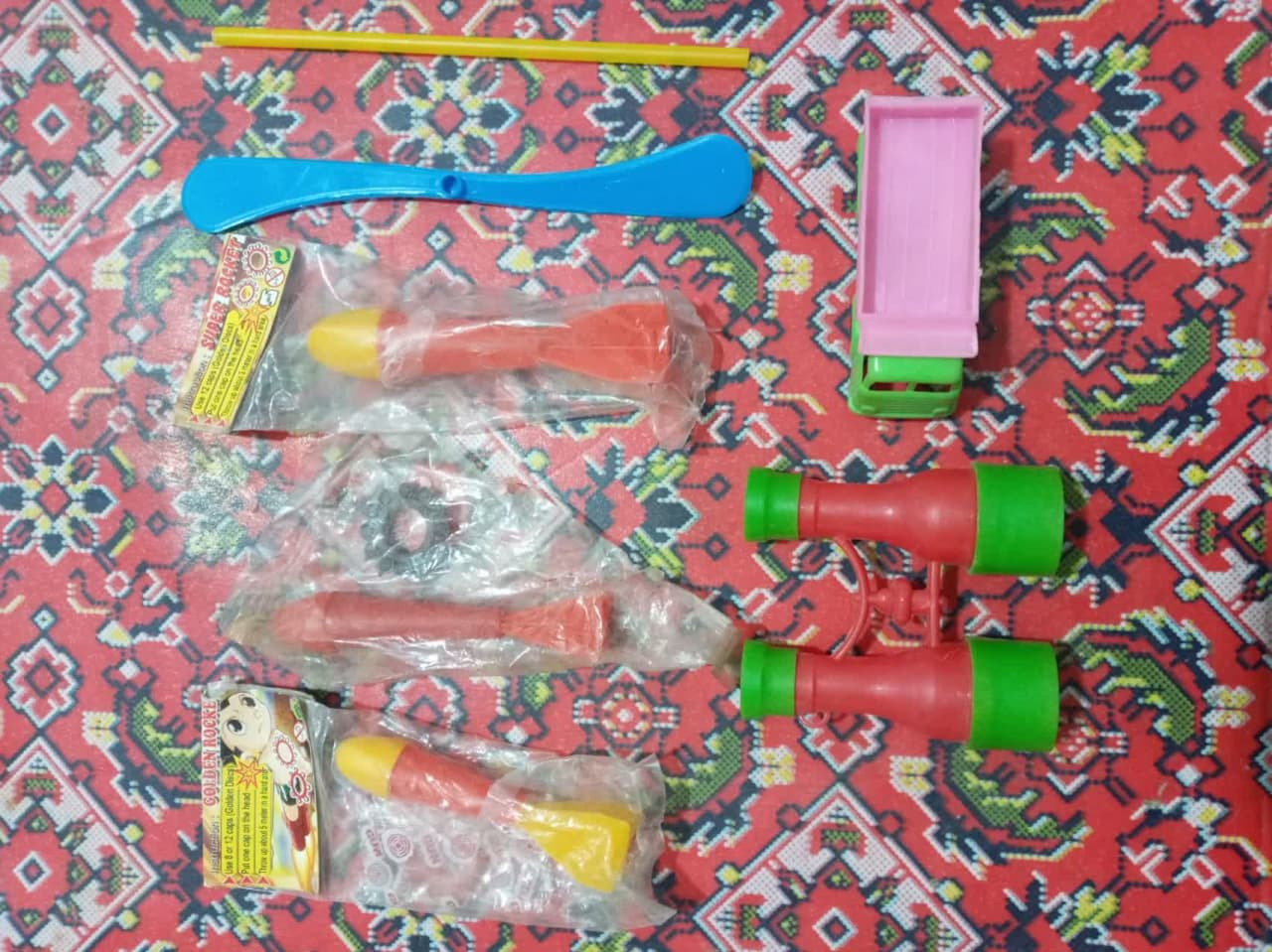مجموعه شش عددی اسباب بازی قدیمی