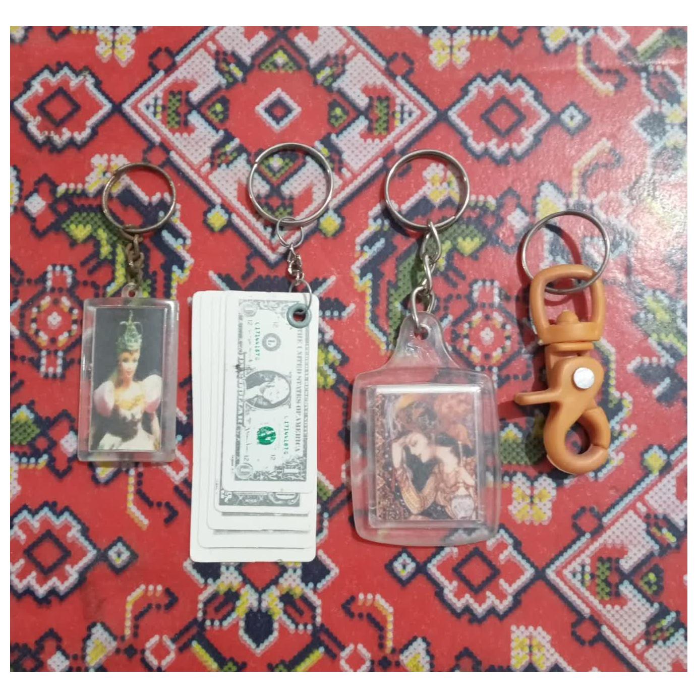 فروش 4 عدد جاکلیدی زیبا و خاطره انگیز