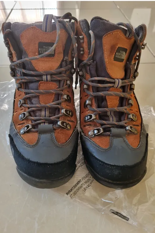 کفش کوهنوردی و طبیعت گردی نورث فیس اورجینال