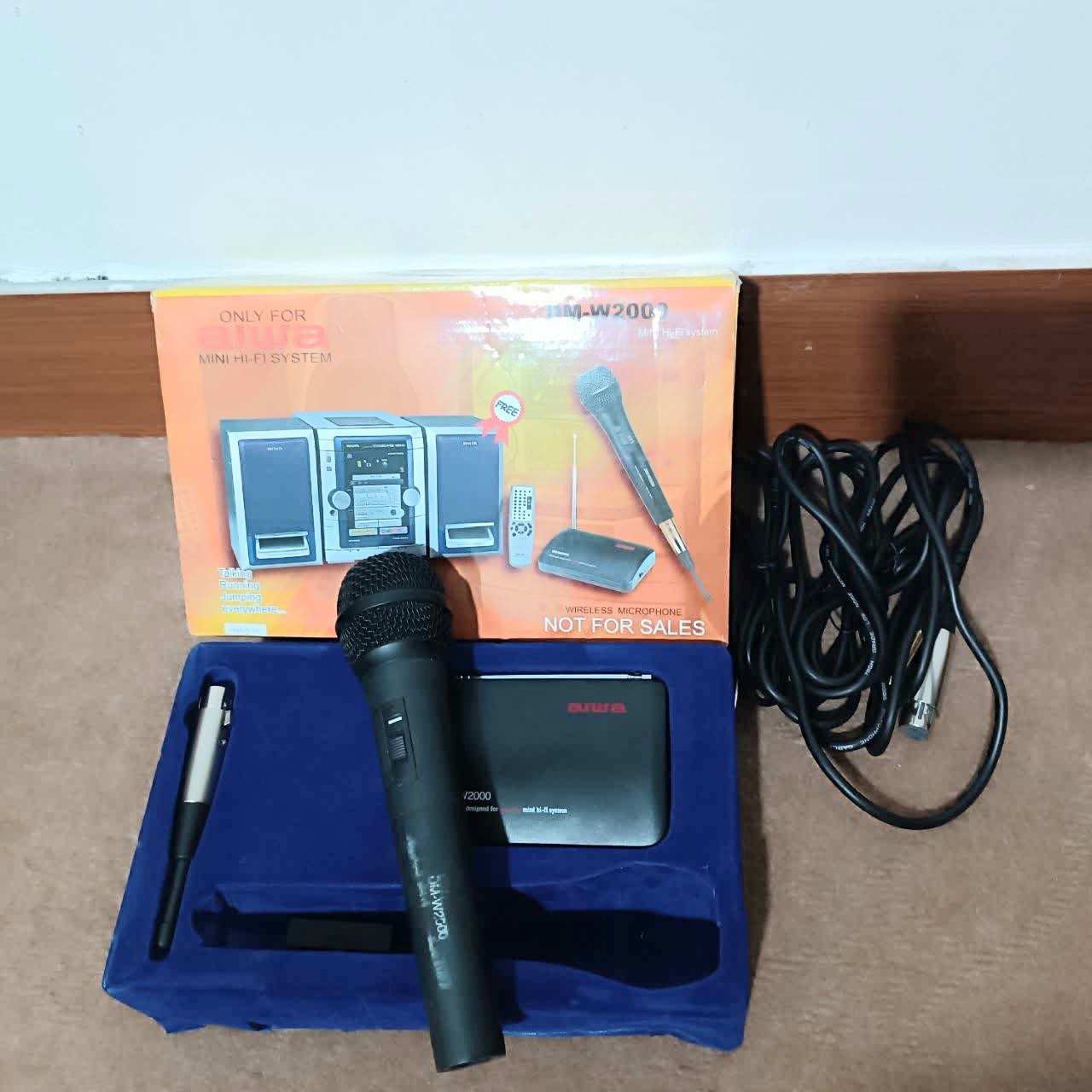 میکروفون بیسیم مارک AIWA