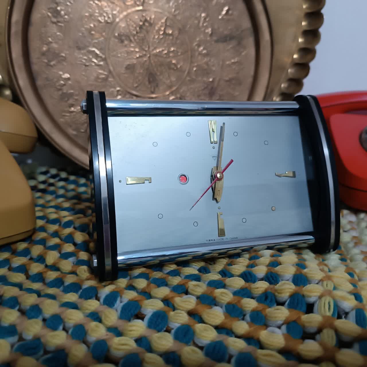 ساعت قدیمی کوکی