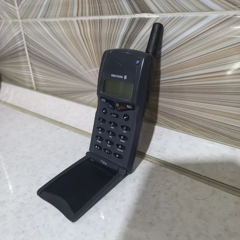 گوشی کلکسیونی  اریکسون T10S