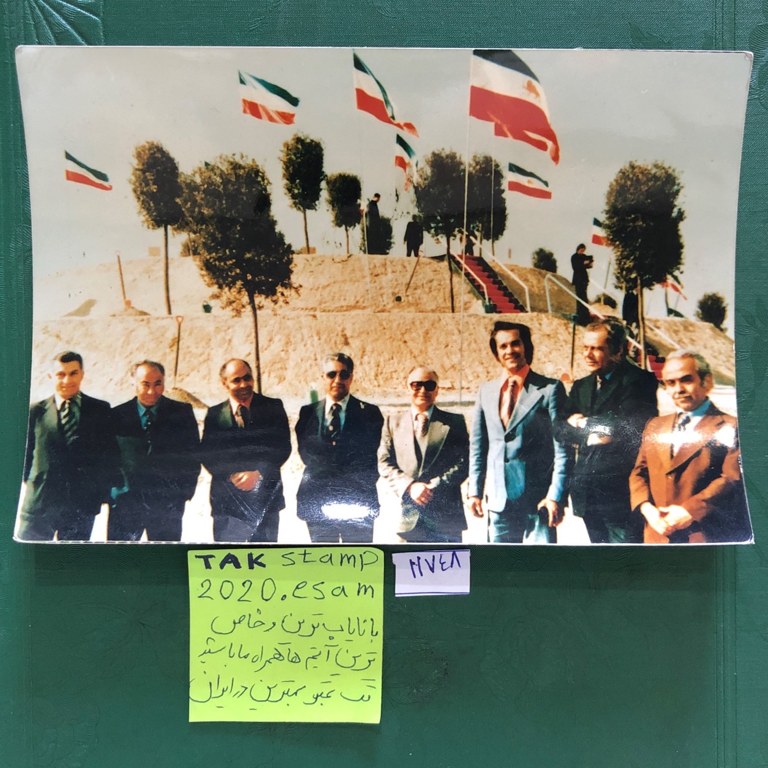 عکس رنگی جالب آماده سازی مراسم جشنها