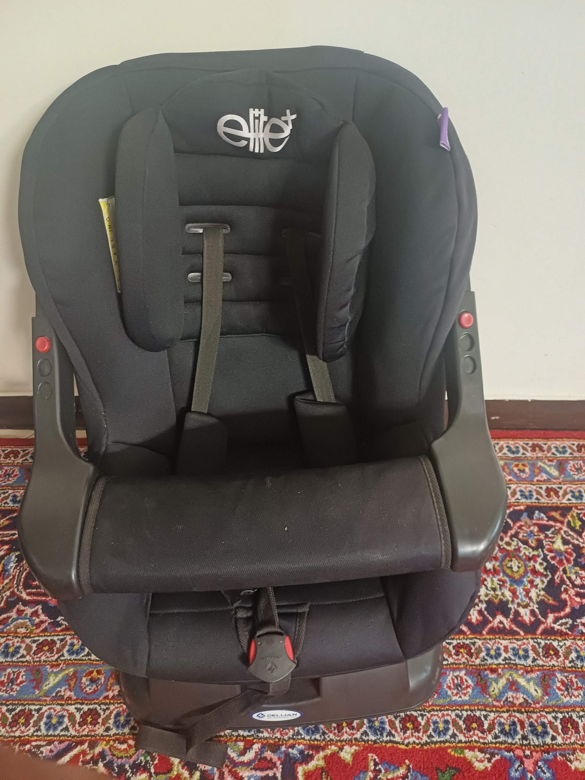 صندلی ماشین کودک