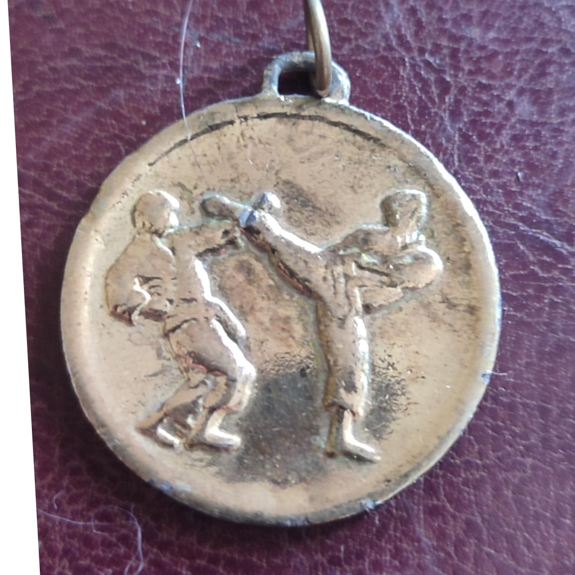 مدال ورزشی کاراته