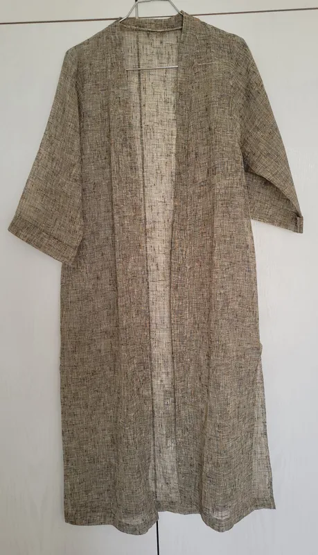 مانتو جلو باز