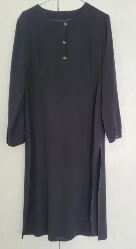 مانتو جلو بسته