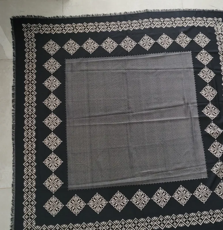 روسری نخی زنانه