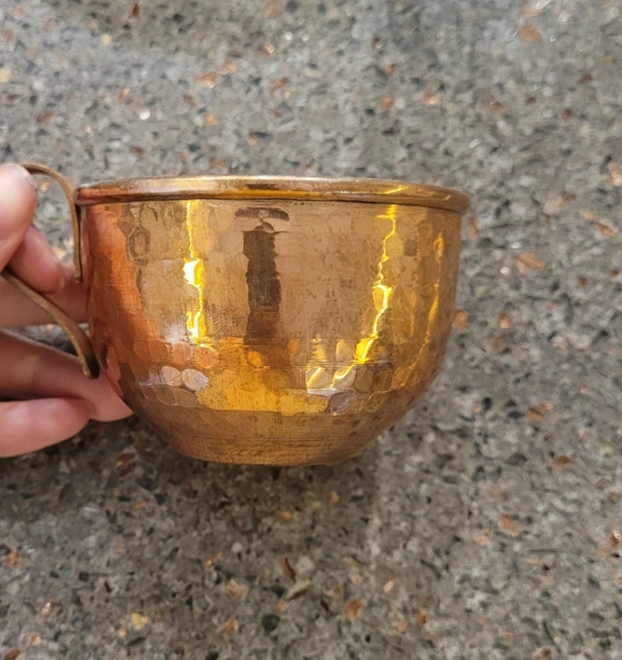 فنجان مسی دسته دار