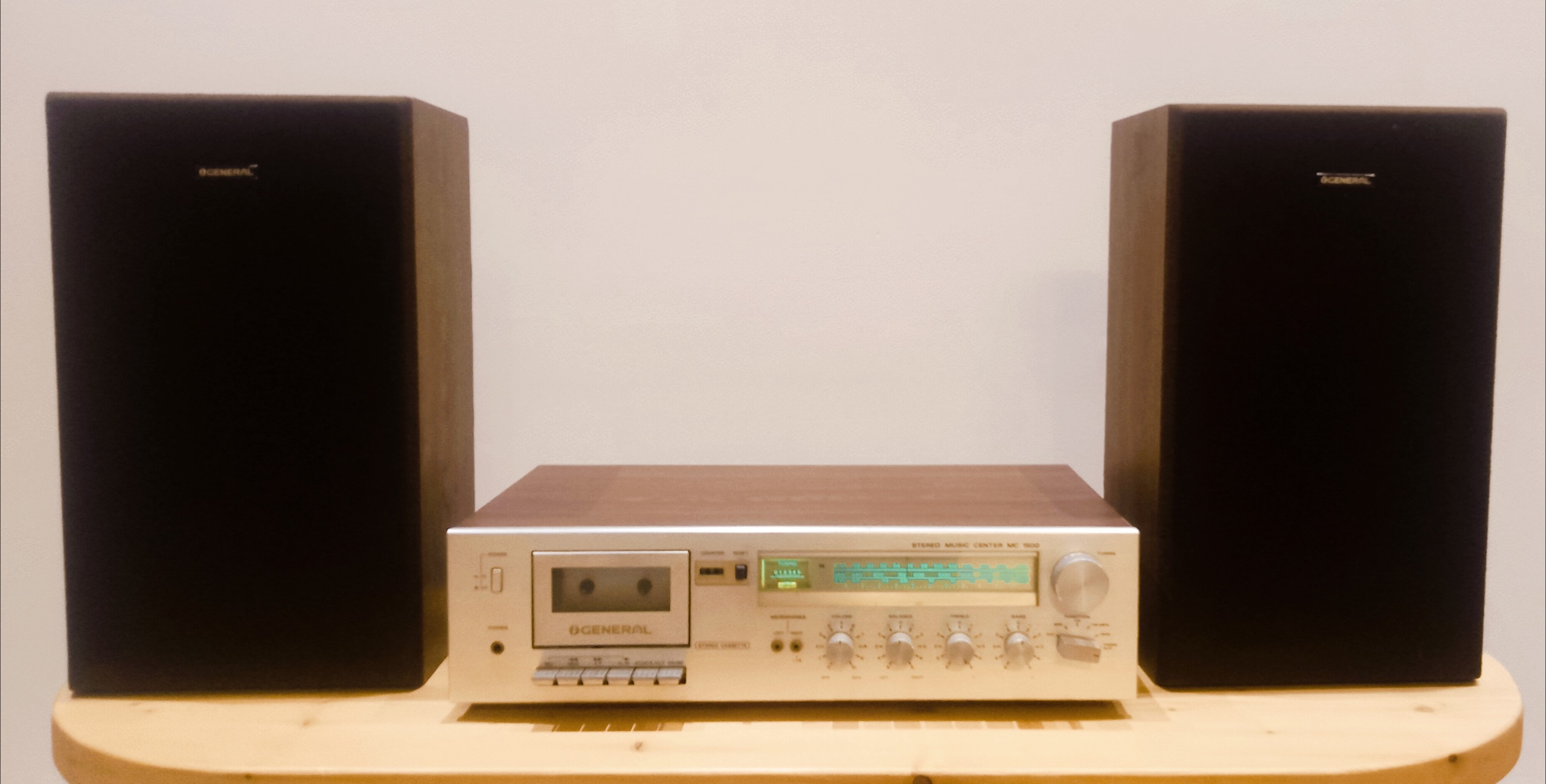 استریو پخش رادیو و کاست