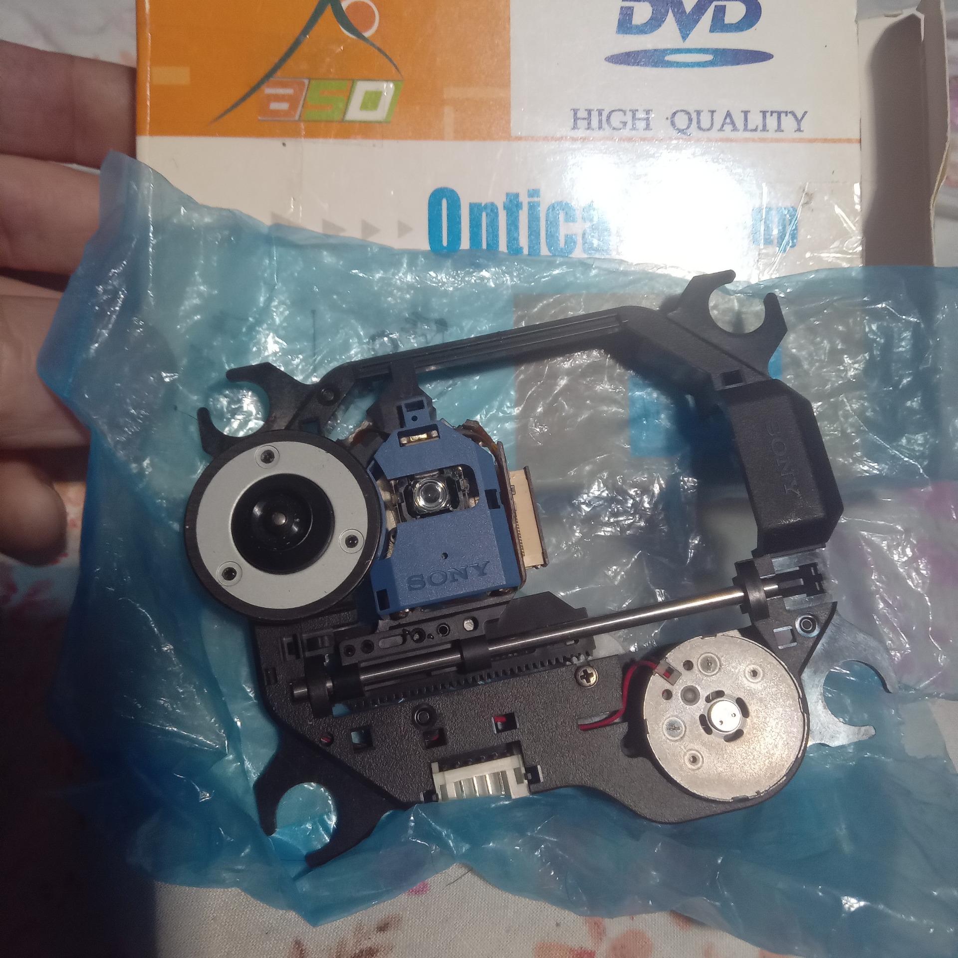 پیکاپ لنز دی ویدی سونی