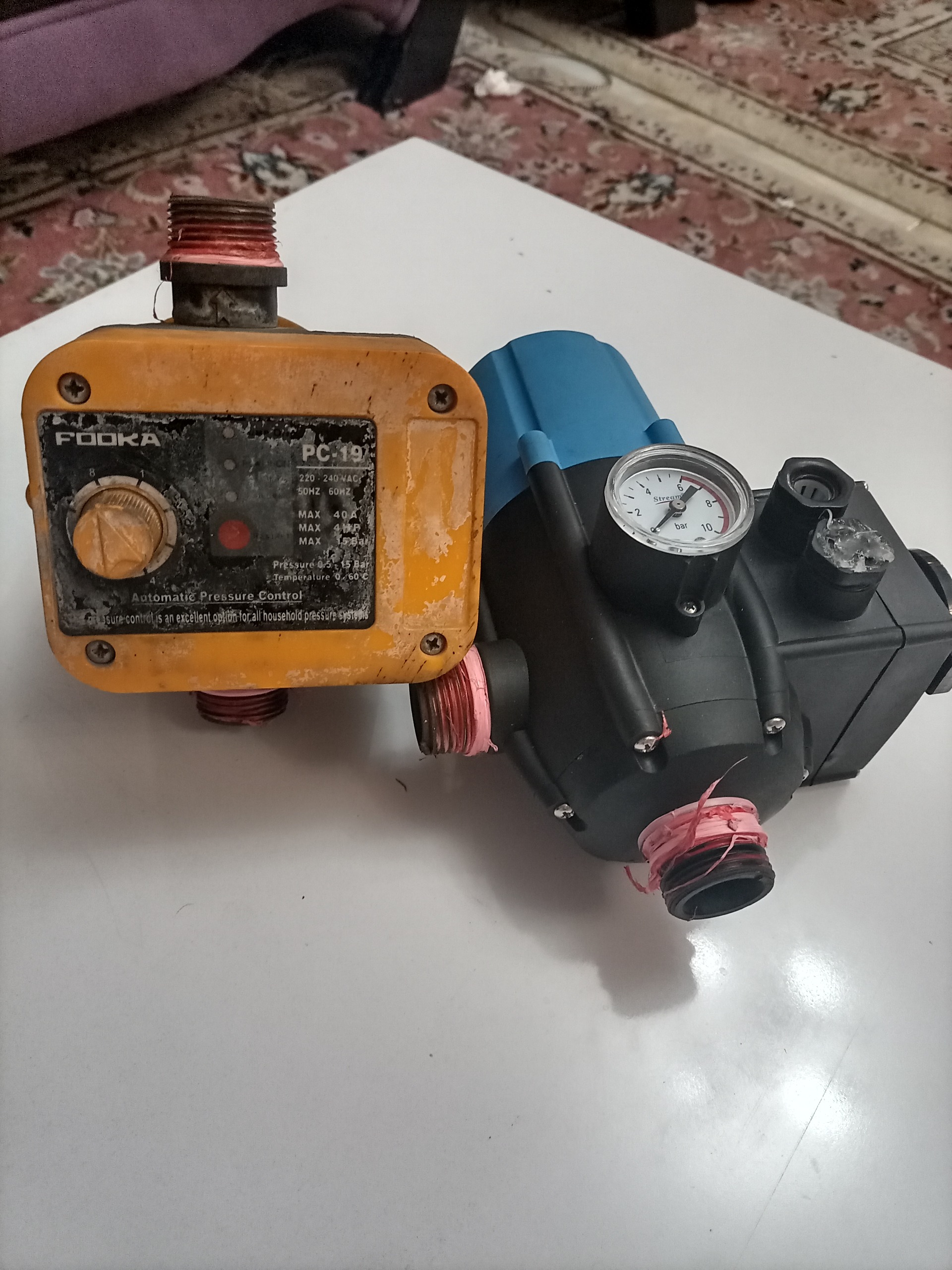 دو عدد ست کنترل معیوب