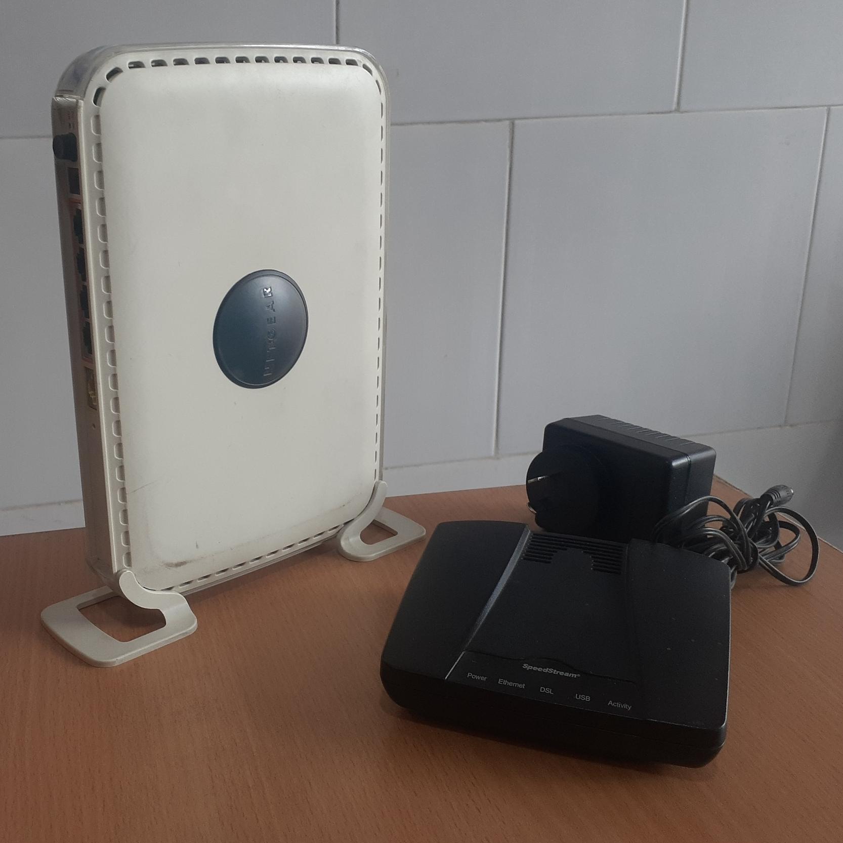 روتر 4 پورت NETGEAR و مودم Speed Stream