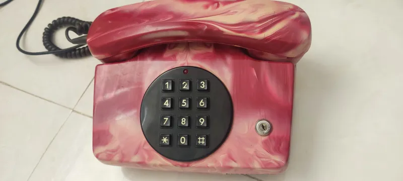 گوشی تلفن قدیمی