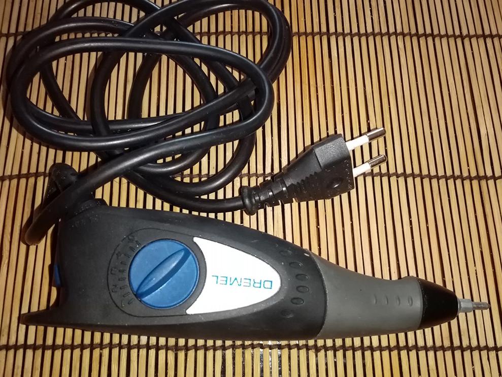 Dremel 290-1 حکاکی (کمکارکرد) جعبه و شابلون کامل