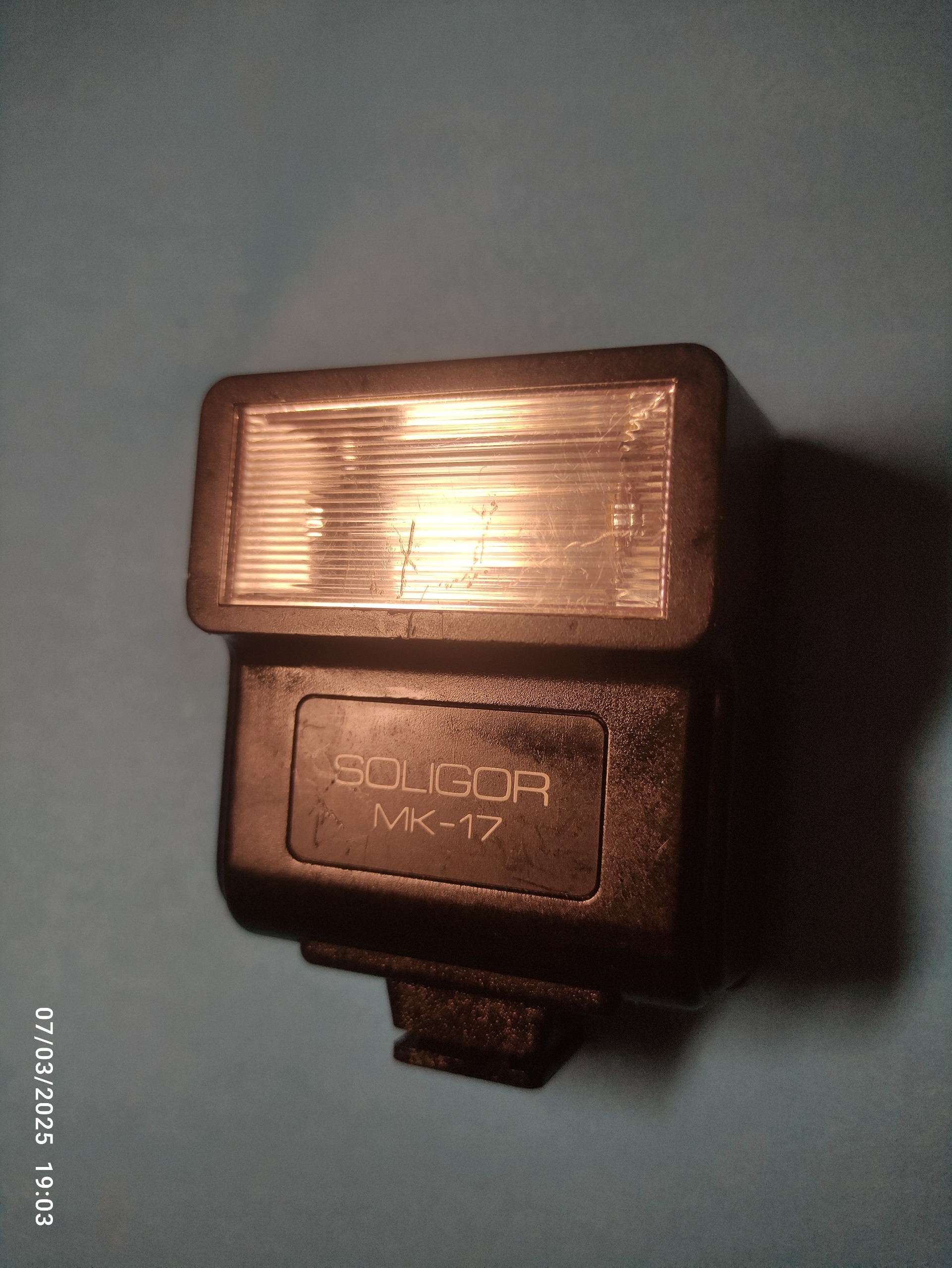 فلاش اصلی soligor MK-17