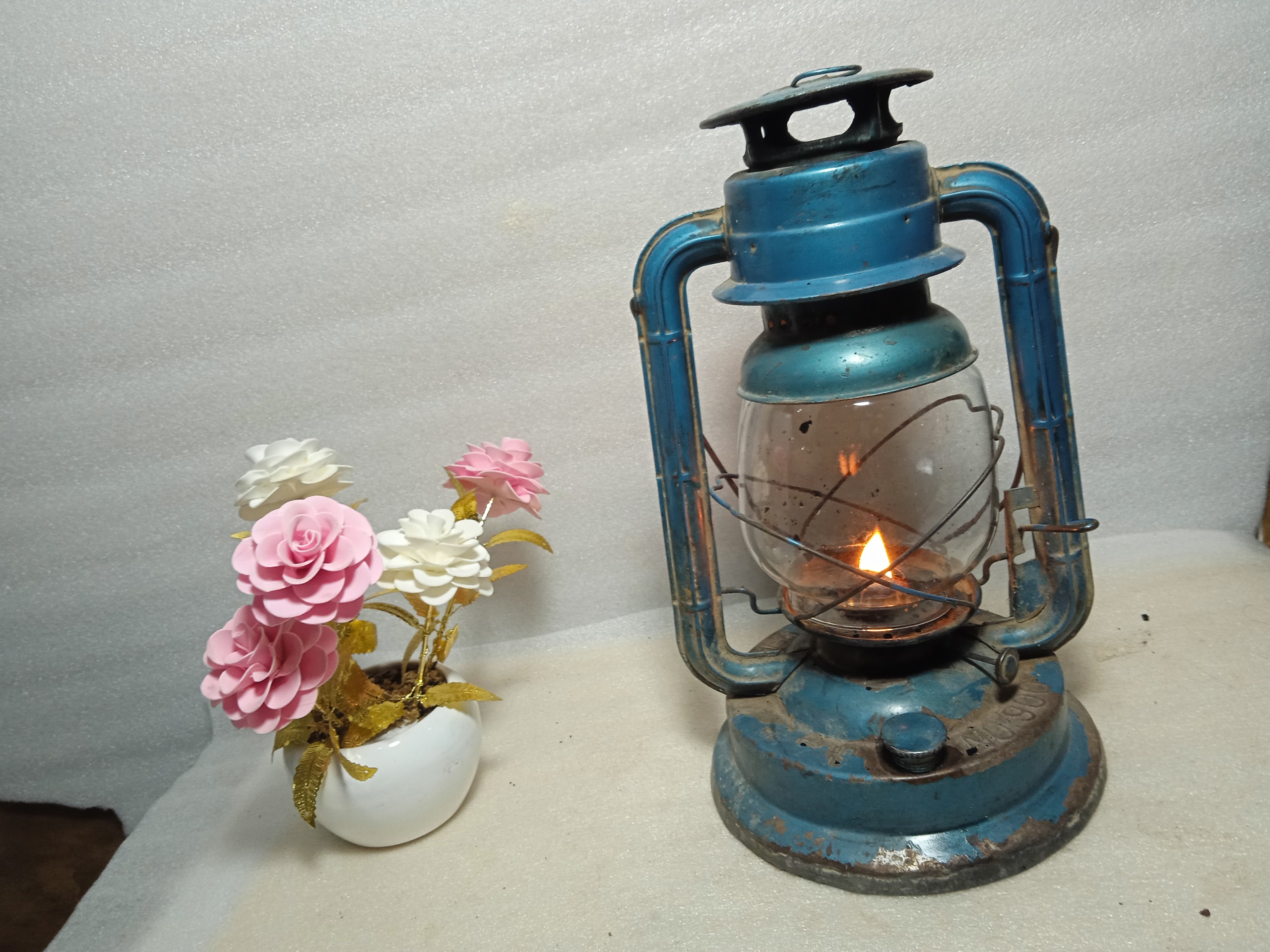 چراغ فانوس نفتی قدیمی سایز بزرگ سالم و روشن