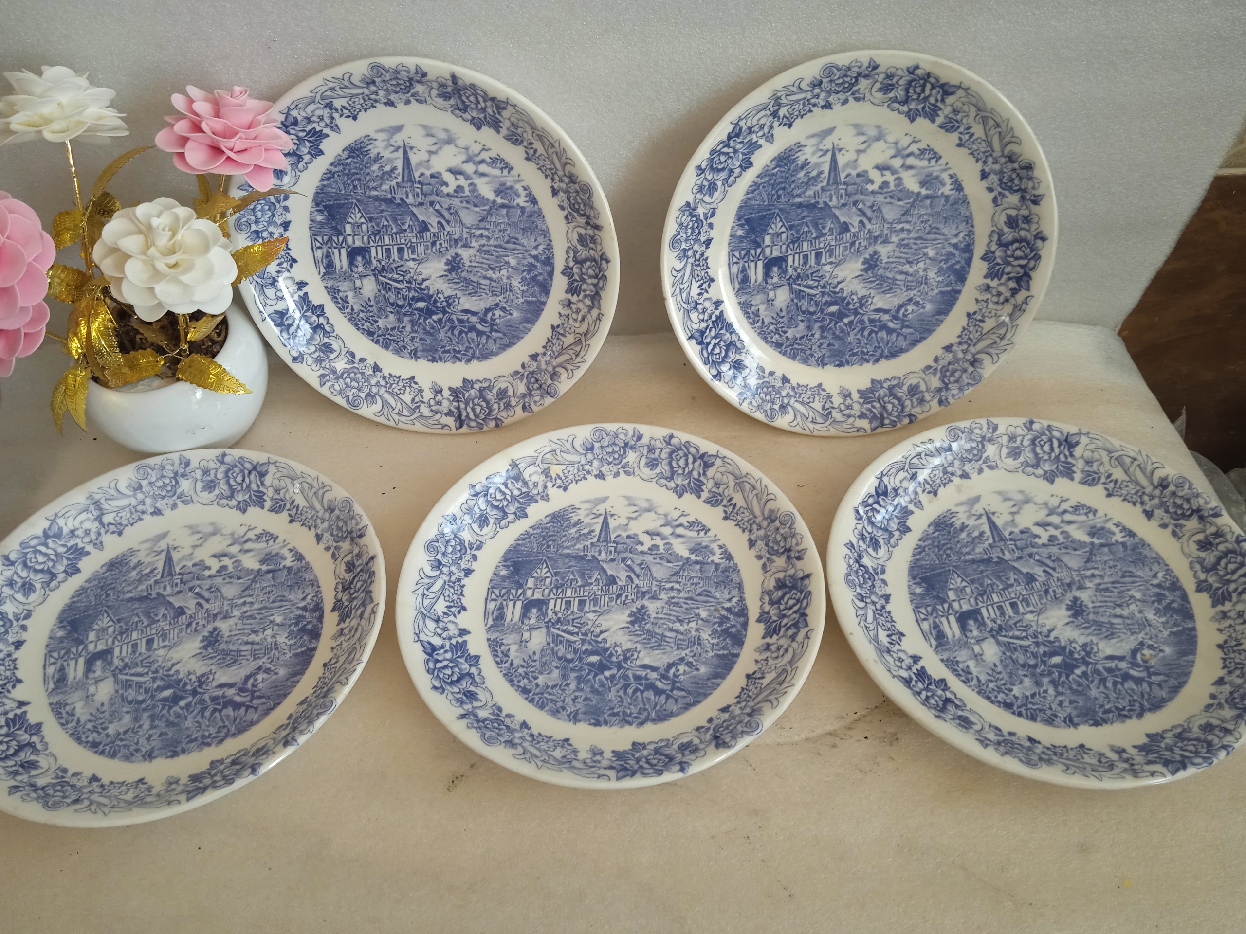 سرویس ظروف بشقاب ملامین قدیمی زیبا