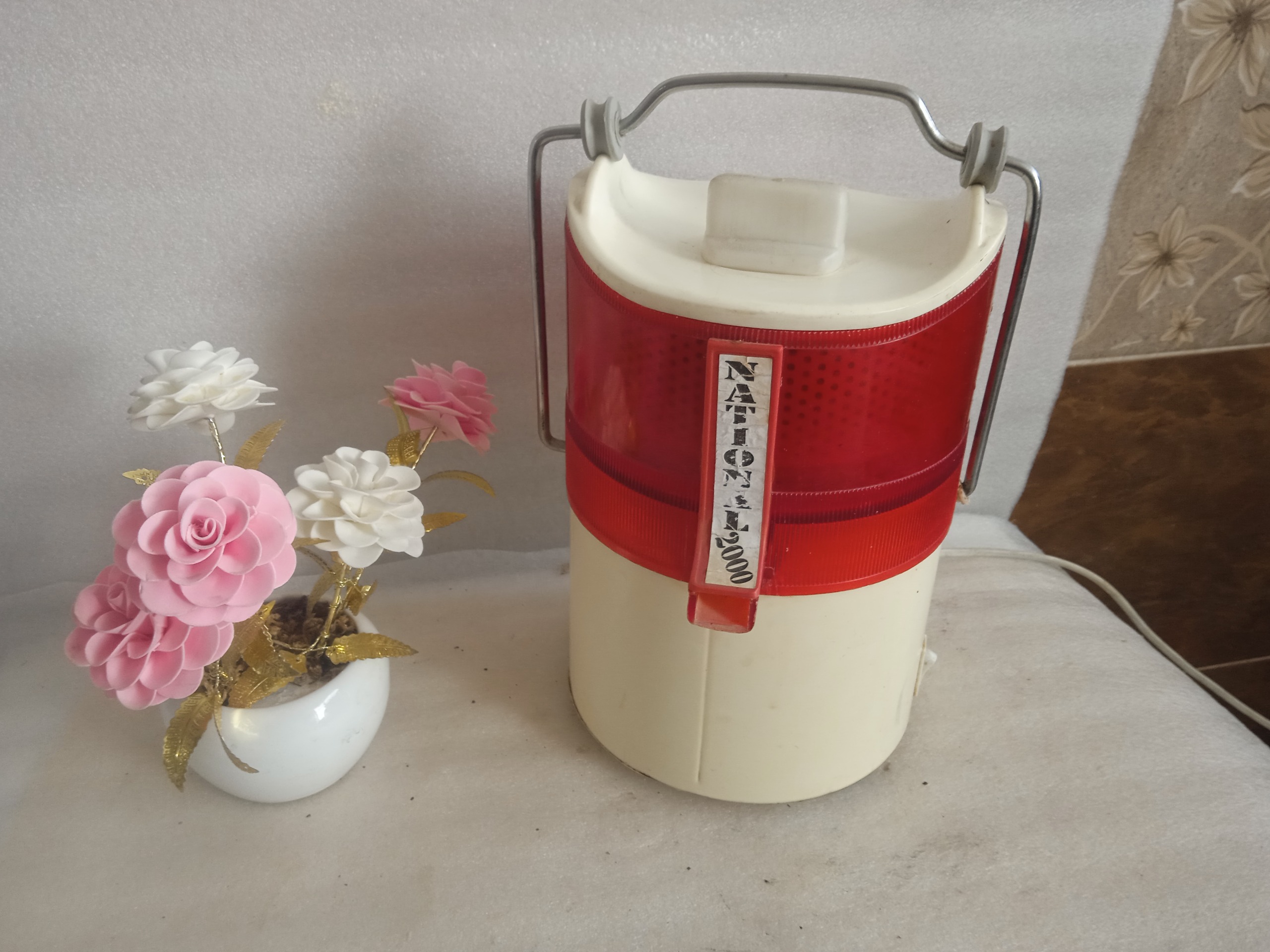 دستگاه آبمیوه گیری برقی ناسیونال تمیز و سالم