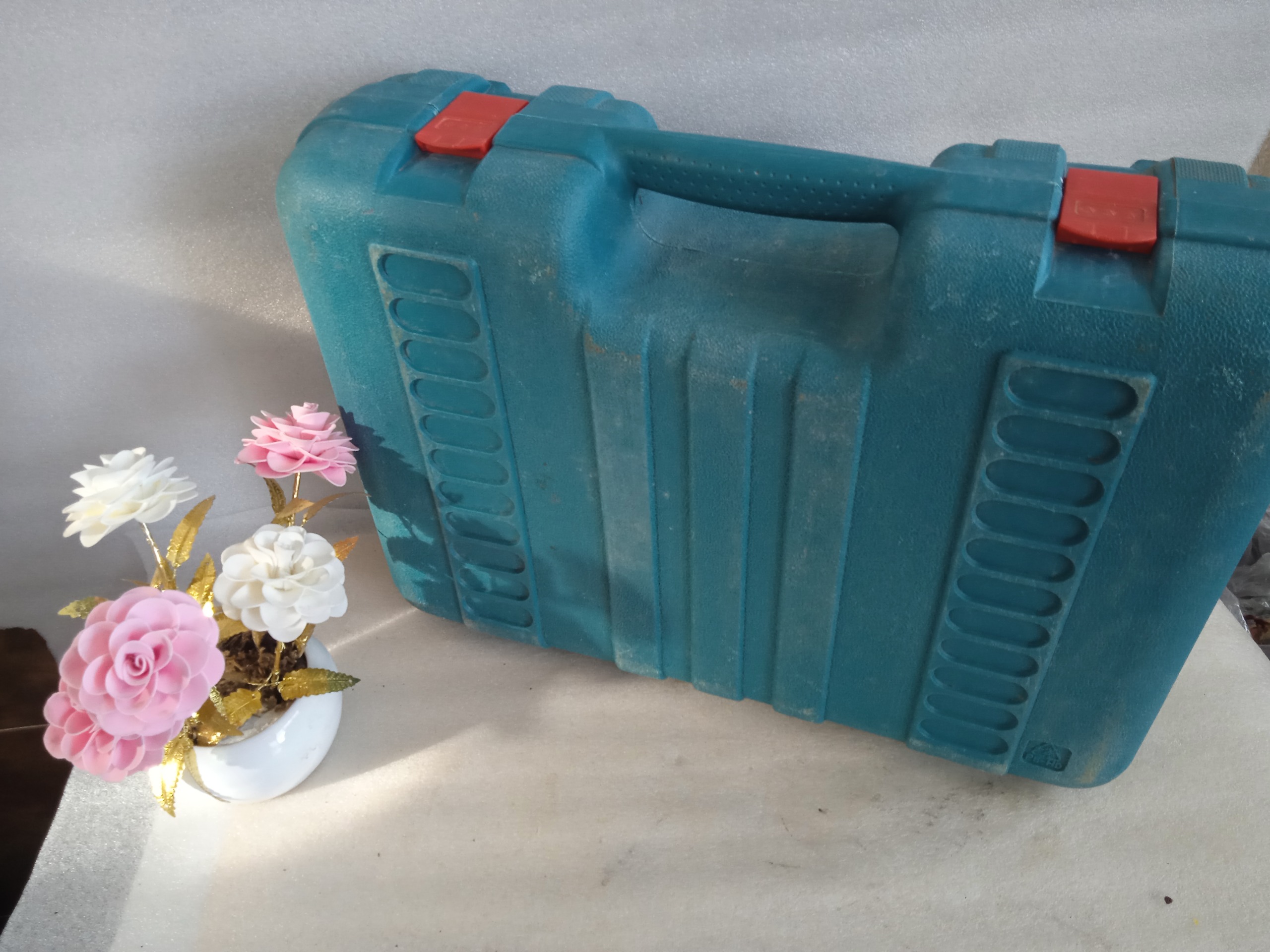 جعبه ابزار خالی دریل و بتن کن سالم و مرتب