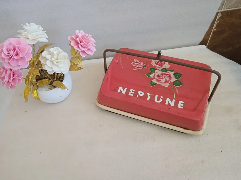 نپتون دستی قدیمی زیبا و آنتیک و کلکسیونی