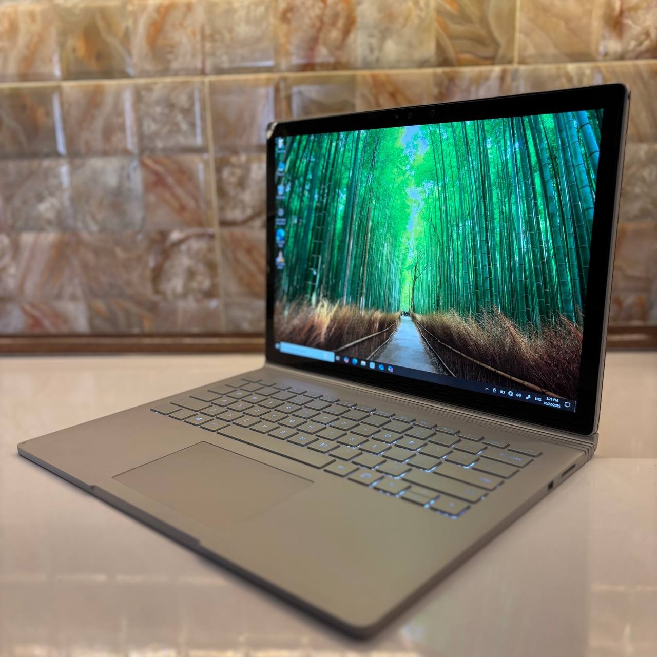 لپ تاپ/ سرفیس بوک 1 /یک گیگ گرافیک