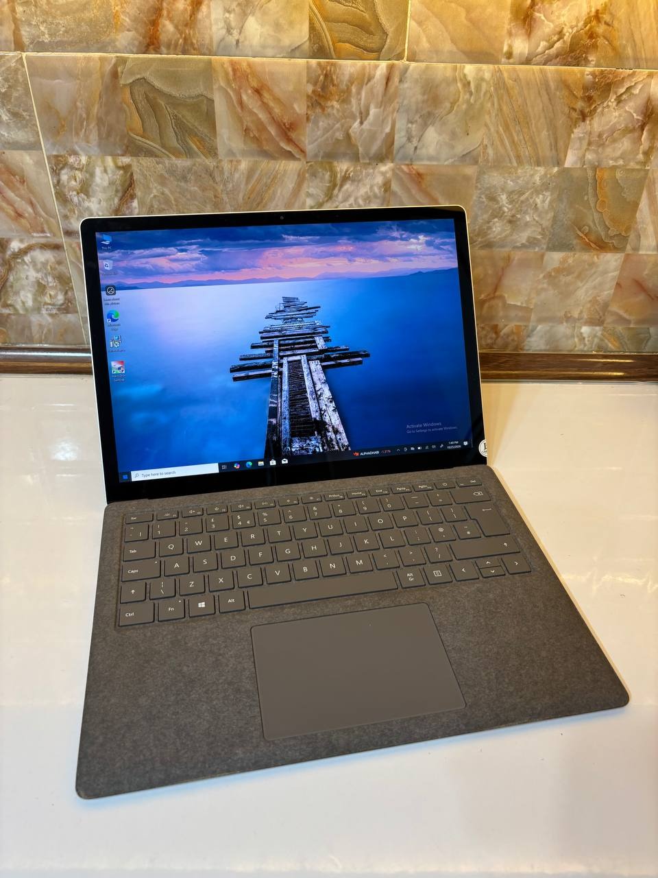 سرفیس لپ تاپ 3 surface (توضیحات مطالعه شود)