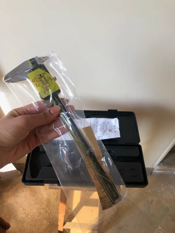 کولیس میتوتویو کد 30-197-500 گستره 0-20 سانتی متر