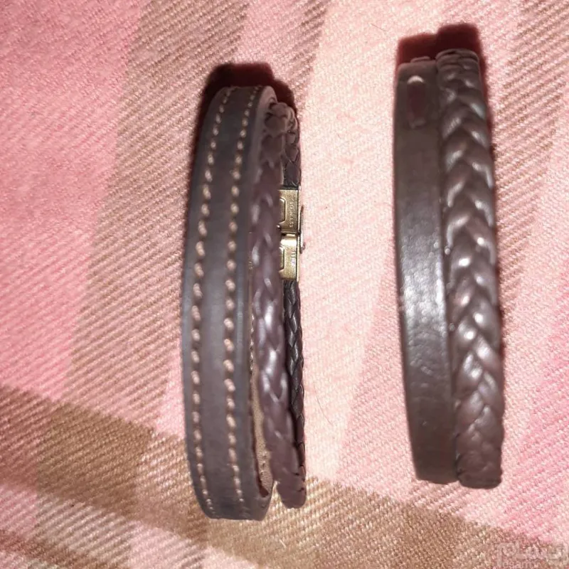 دو عدد دستبند چرم