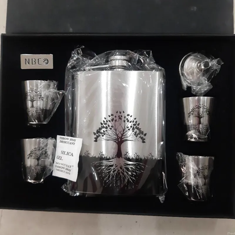 قمقمه جیبی مارک دار همراه با لیوان از استیل