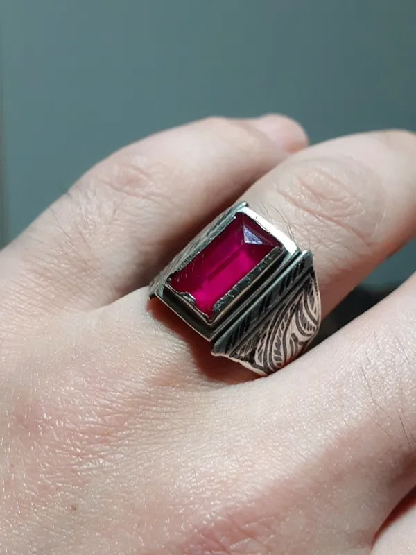 انگشترکلکسیونی سیاه قلم یاقوت سرخ