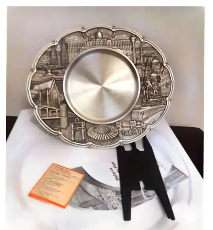 بشقاب یادبود مالزی طرح برجسته Tumasek