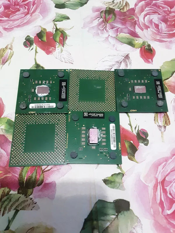 5Cpu قدیمی جهت کلکسیون یا بازیافته هرعدد320