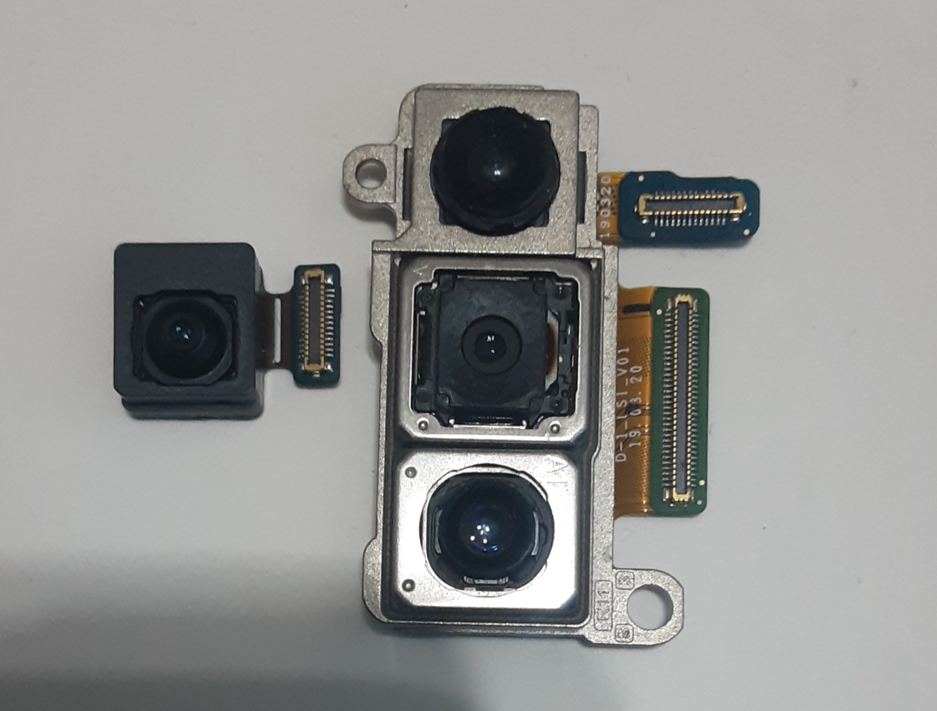 دوربین جلو و عقب سامسونگ گلکسی نوت 10 پلاس