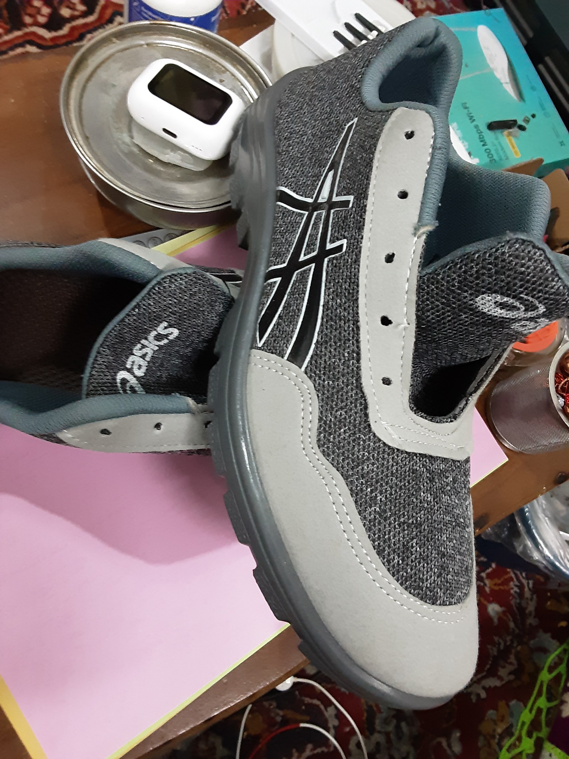 کفش کتونی پیاده روی