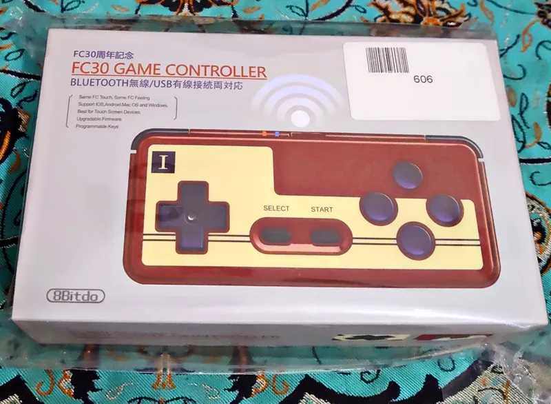 دسته FC30 کلکسیونی 8bitdo طرح 30سالگی فمیکام
