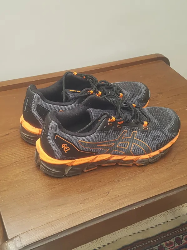 کفش ورزشی سایز 40.5 از Asics استرالیا خریداری شده