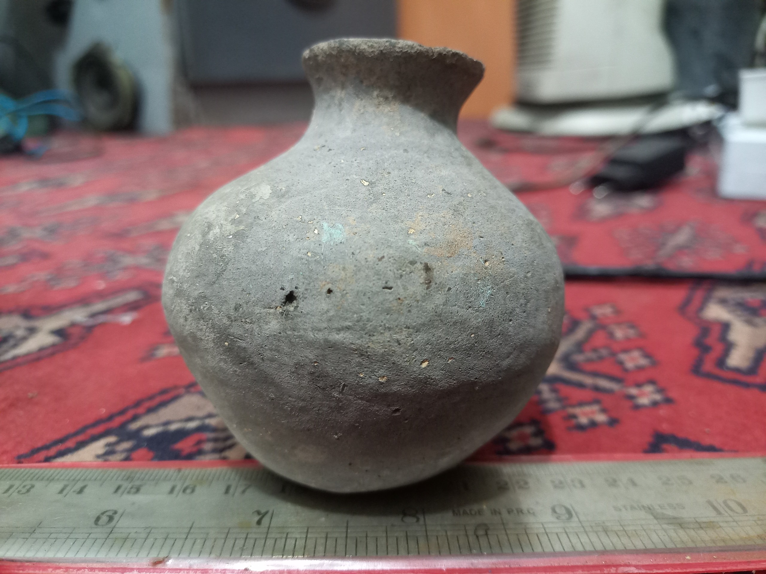 کوزه خاص بسیار قدیمی
