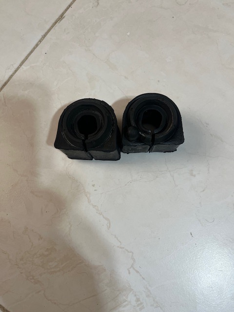 لاستیک چاکدار عقب مزدا 3