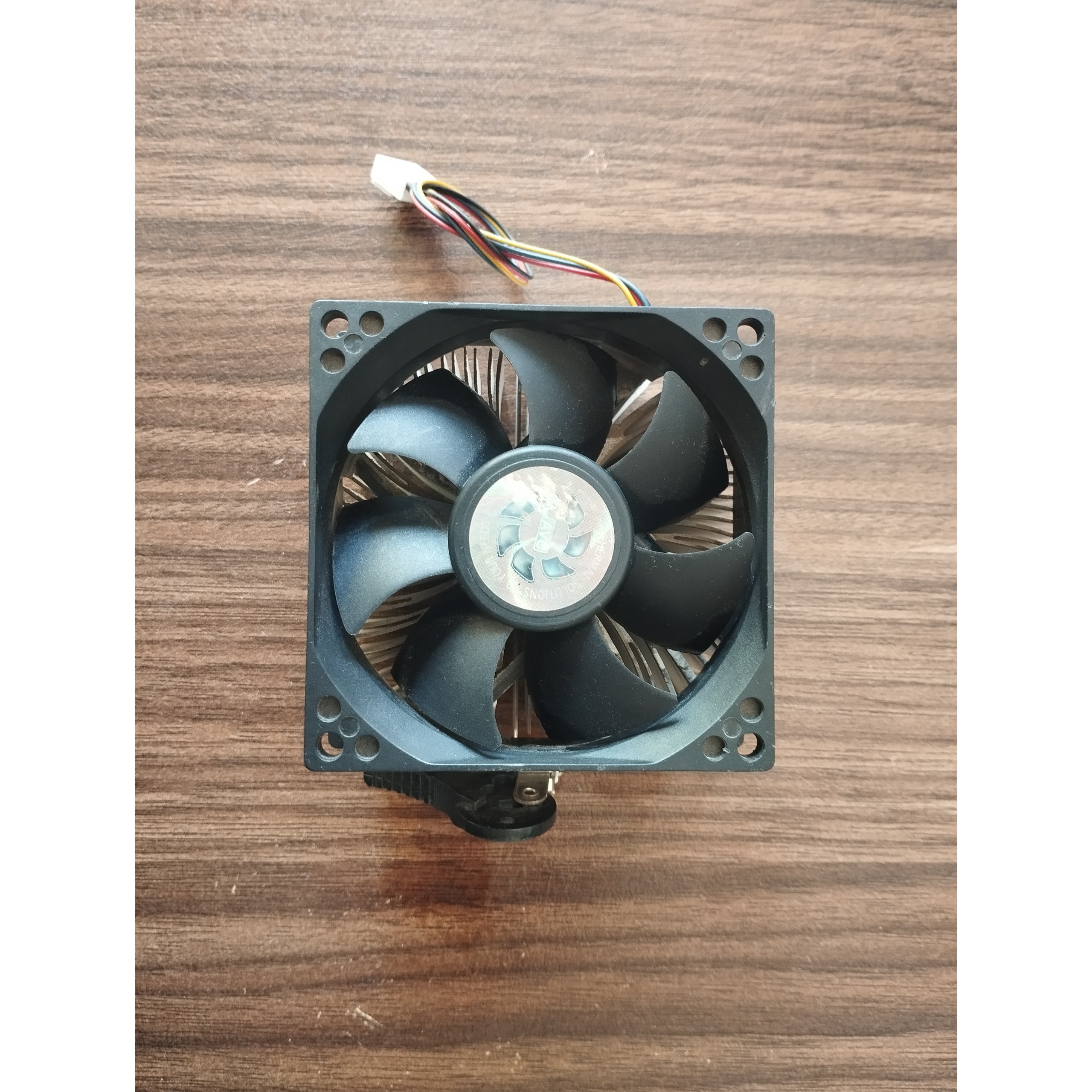 فن دور بالا 4 سیم AMD