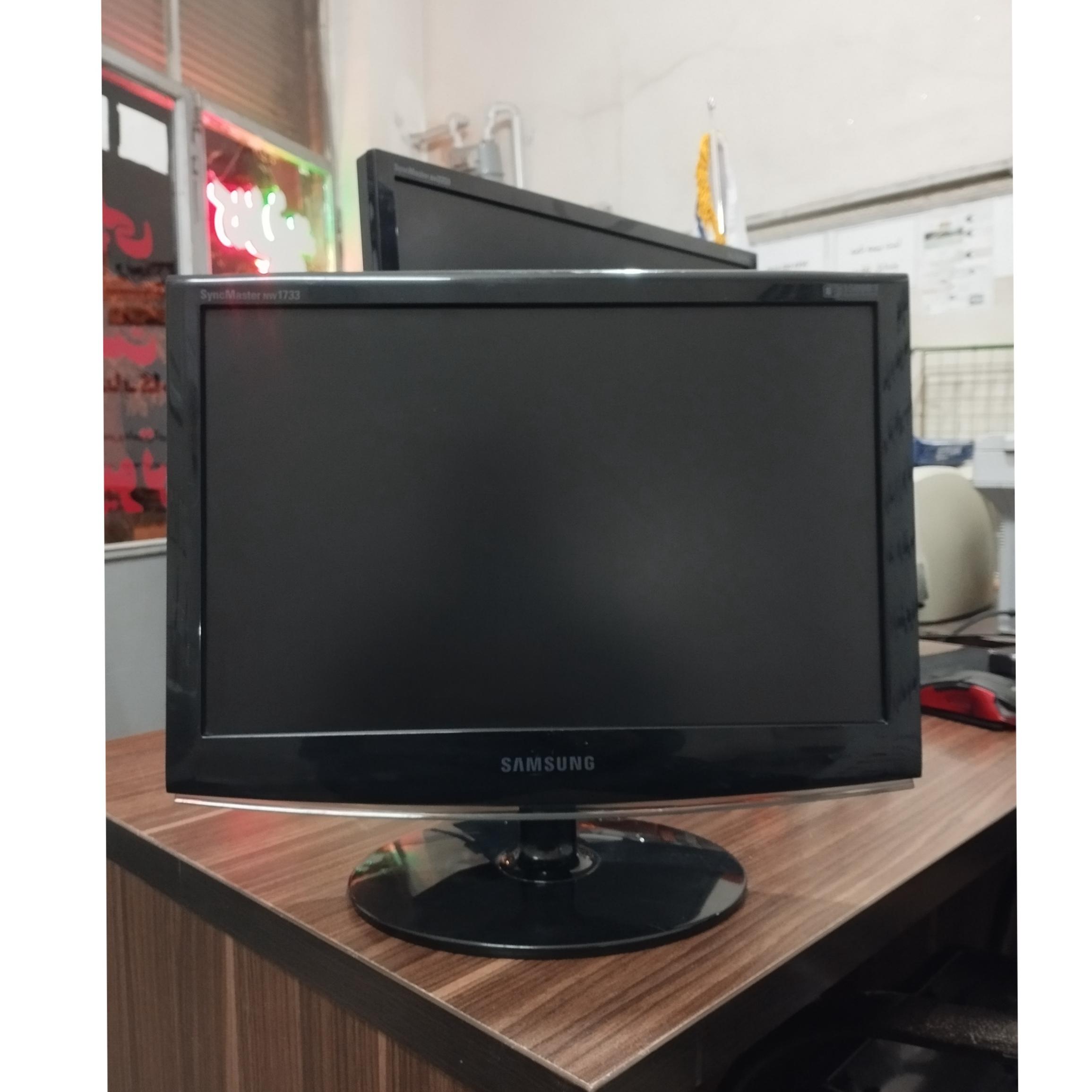 مانیتور شیک و تر تمیز سامسونگ