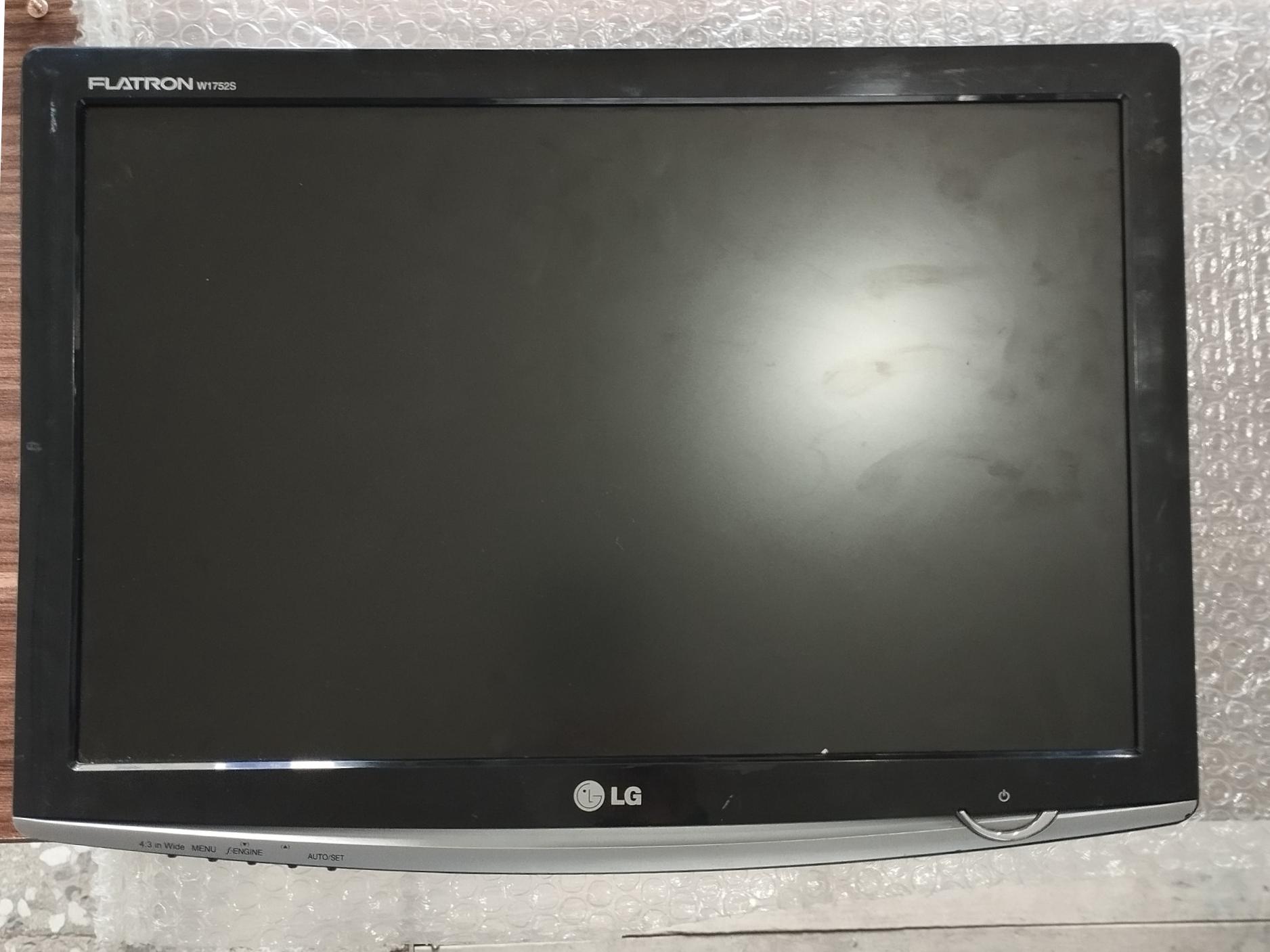 LG Flatiron w1752s ( جهت استفاده از قطعات)