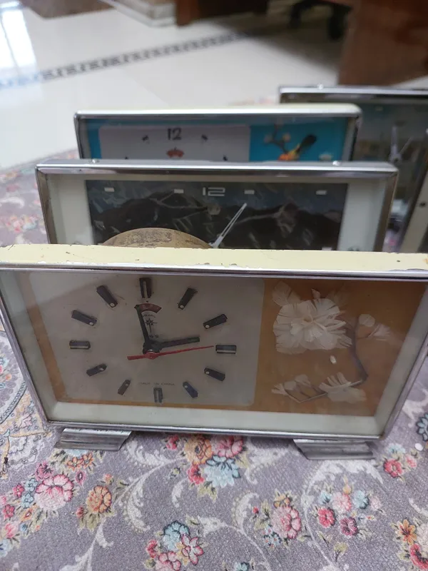 ساعت رومیزی کوکی