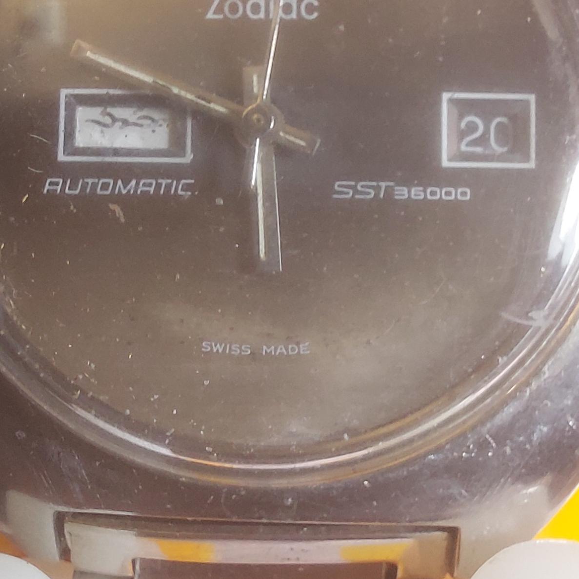 ساعت مچی اتومات زودیاک سویسی