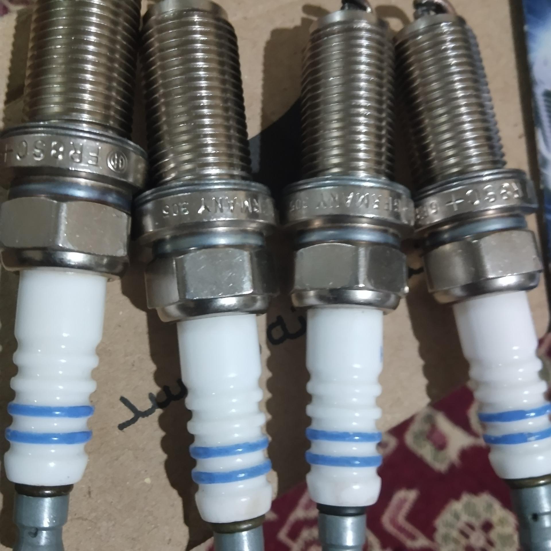 شمع بوش پایه بلند قدیمی اصل اورجینال