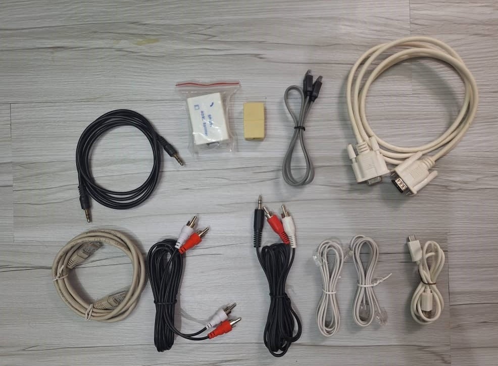 تعدادی کابل و اتصالات