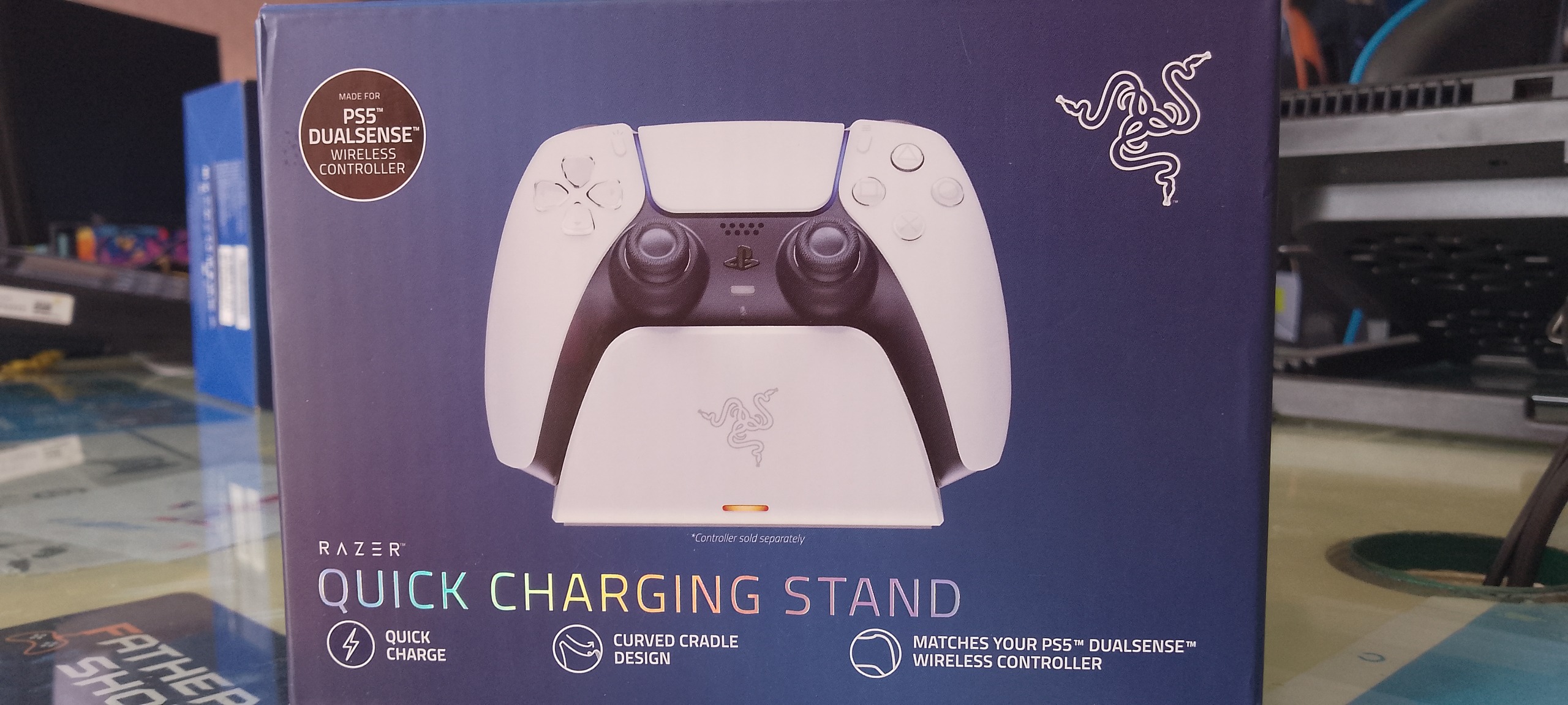 استند شارژر نایاب و خاص razer