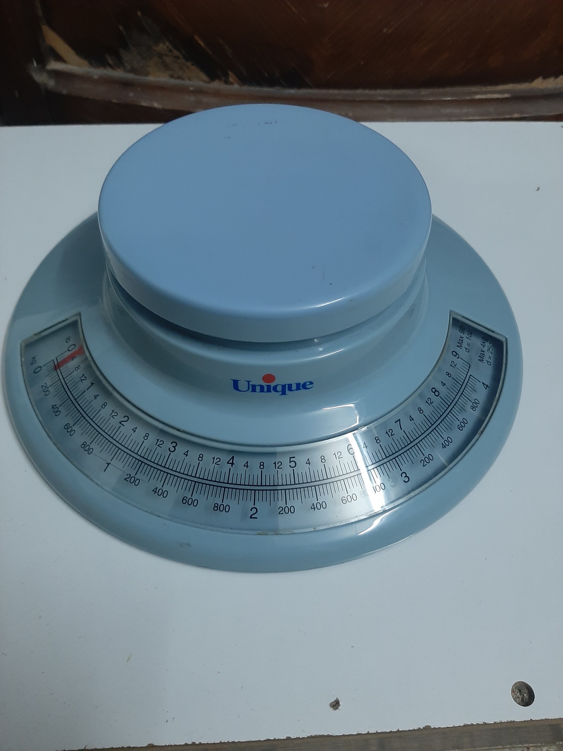 ترازوی عقربه ای